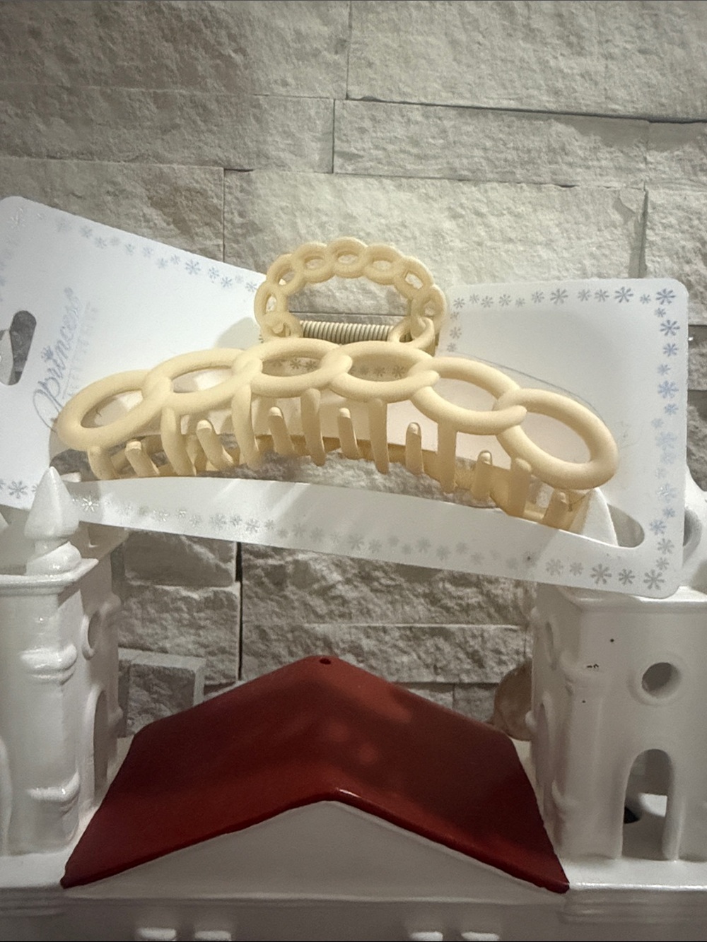 Ivory Loop Detail Hair Claw Clip